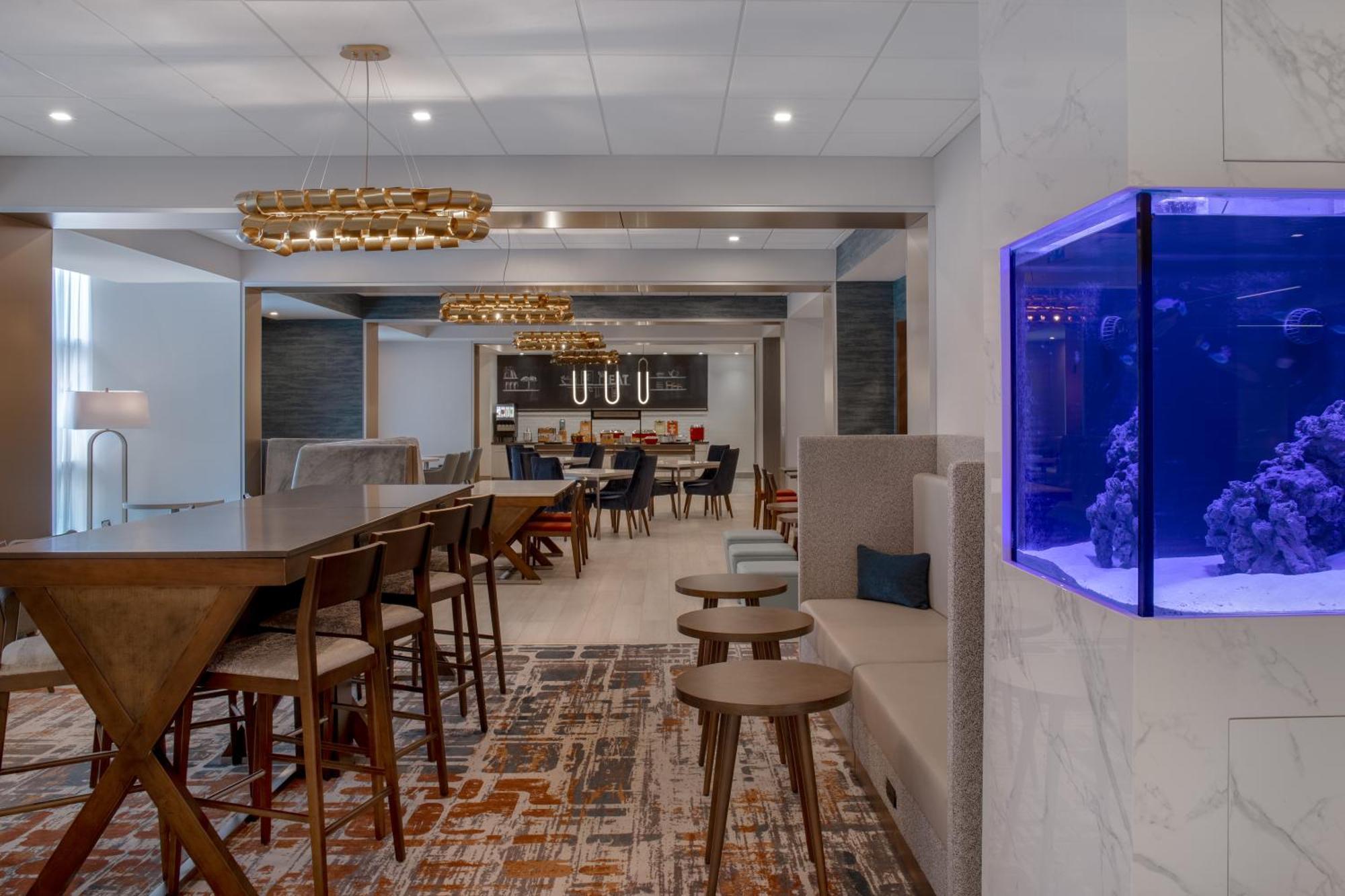 Hampton Inn By Hilton Winnipeg Downtown المظهر الخارجي الصورة