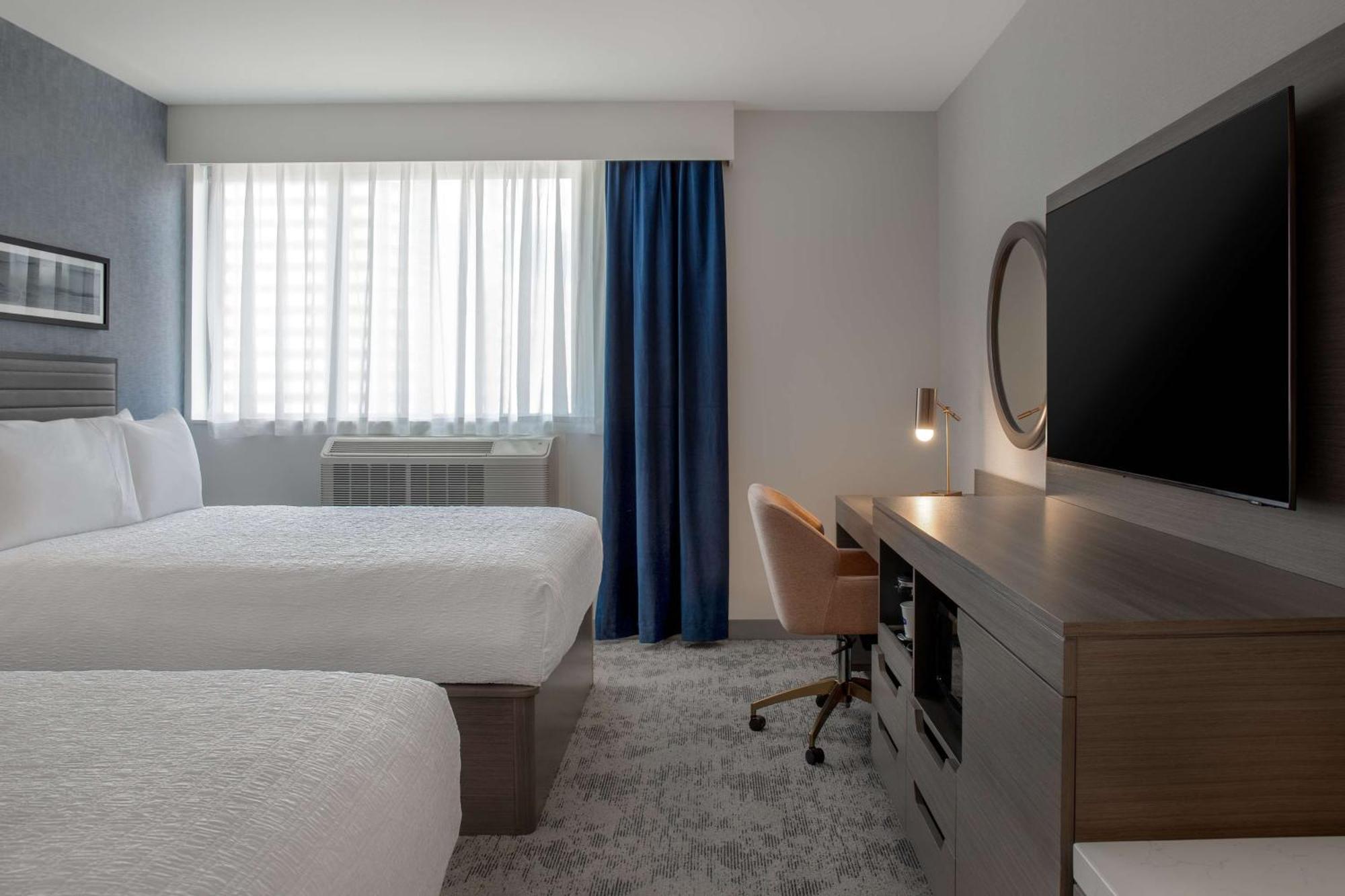 Hampton Inn By Hilton Winnipeg Downtown المظهر الخارجي الصورة